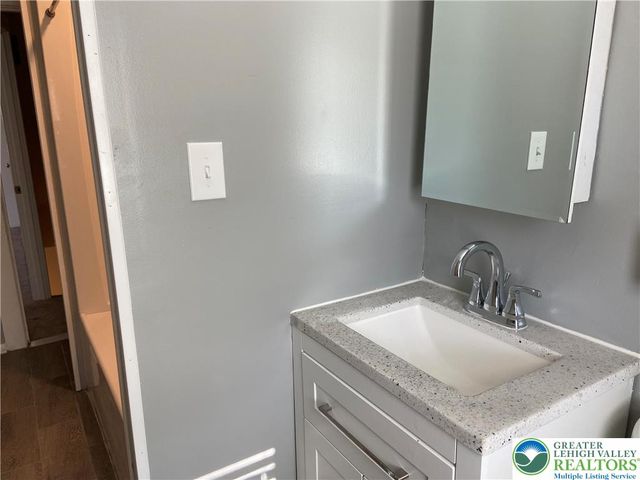 810 Pine Street, Easton, PA 18042