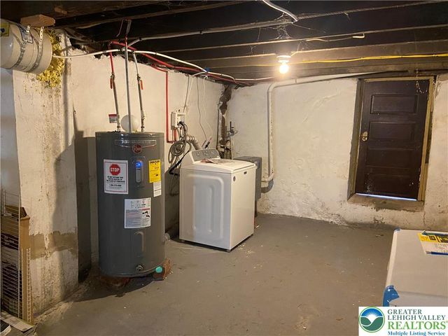 810 Pine Street, Easton, PA 18042