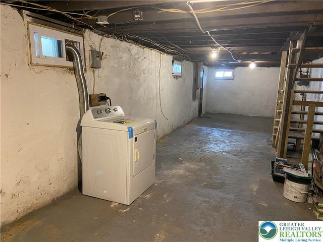 810 Pine Street, Easton, PA 18042