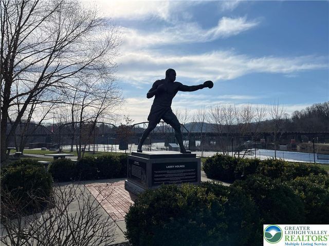 810 Pine Street, Easton, PA 18042