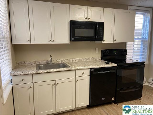 810 Pine Street, Easton, PA 18042