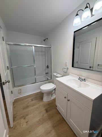 667 S.Britain Road C, Southbury, CT 06488