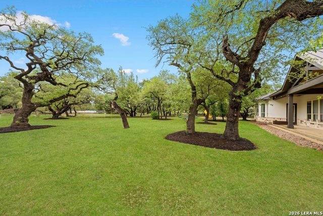 794 MAXIMINO RIDGE RD, Bulverde, TX 78163