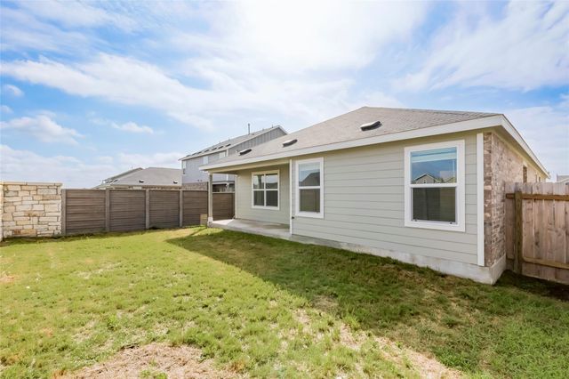 591 Avre LOOP, Kyle, TX 78640