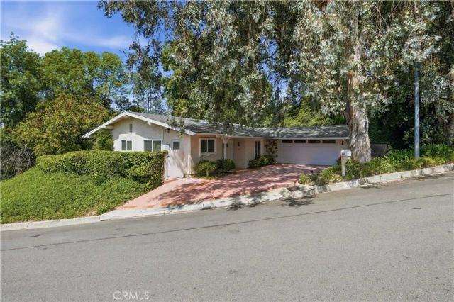 4820 Dunman, Woodland Hills, CA 91364