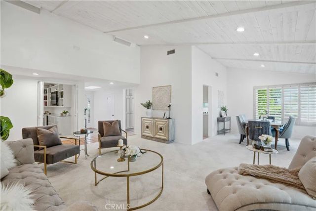 4820 Dunman, Woodland Hills, CA 91364