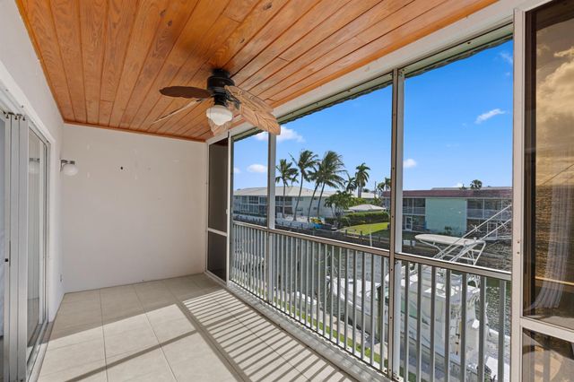 110 Wettaw Lane 204, North Palm Beach, FL 33408