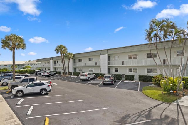 110 Wettaw Lane 204, North Palm Beach, FL 33408