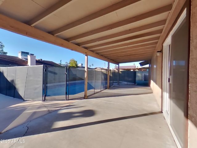 5819 W GROVERS Avenue, Glendale, AZ 85308