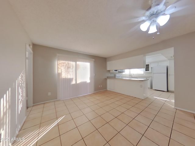 5819 W GROVERS Avenue, Glendale, AZ 85308
