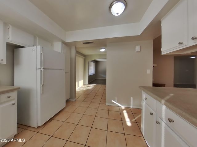5819 W GROVERS Avenue, Glendale, AZ 85308