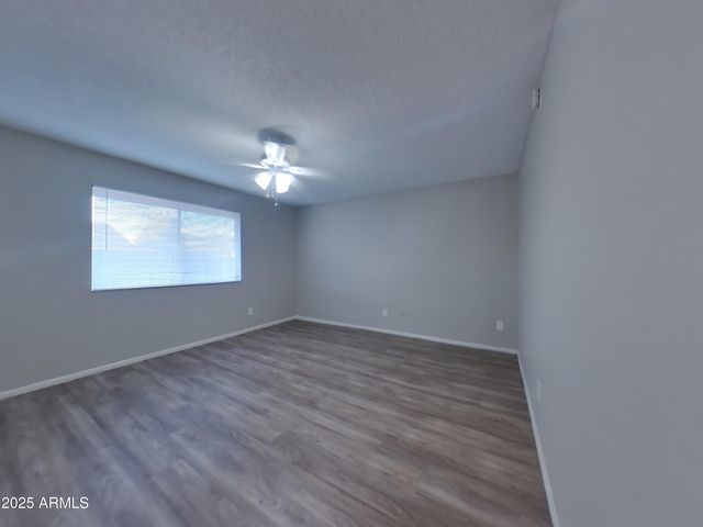 5819 W GROVERS Avenue, Glendale, AZ 85308