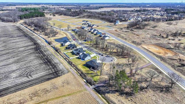 405 Prairie View Drive, Portage, WI 53901