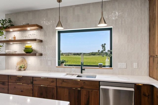 405 Prairie View Drive, Portage, WI 53901