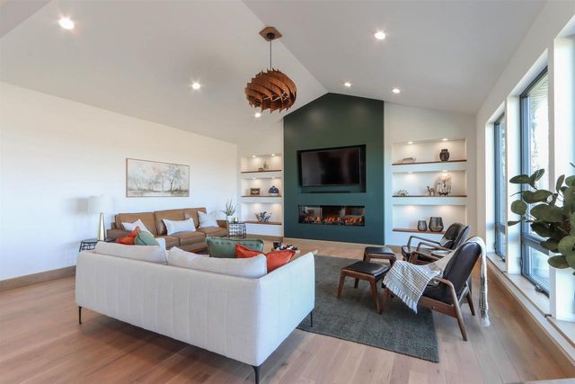 405 Prairie View Drive, Portage, WI 53901