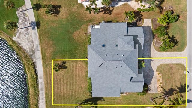 1607 Sand Castle RD, Sanibel, FL 33957