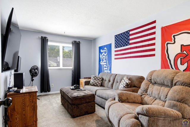 5603 SW Foxcroft Cir N Unit 2, Topeka, KS 66614