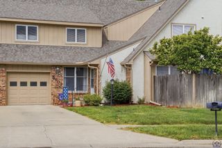 5603 SW Foxcroft Cir N Unit 2, Topeka, KS 66614