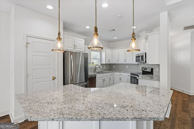 145 Fairway Oaks Drive, Perry, GA 31069