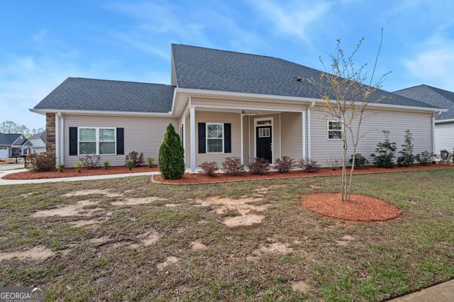 145 Fairway Oaks Drive, Perry, GA 31069