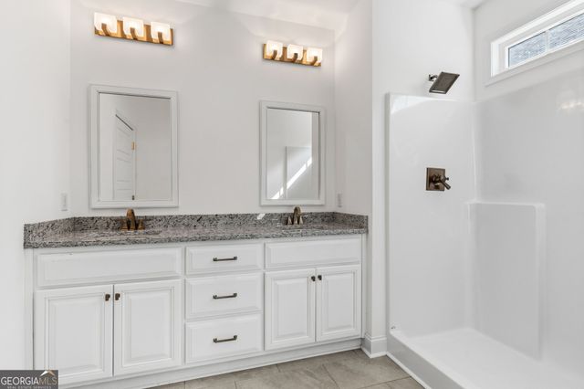 145 Fairway Oaks Drive, Perry, GA 31069