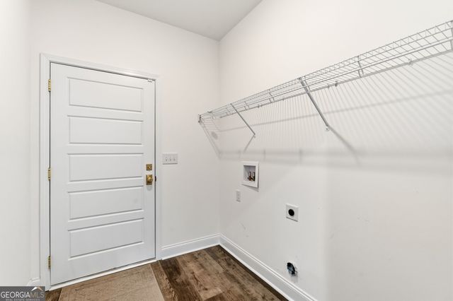 145 Fairway Oaks Drive, Perry, GA 31069