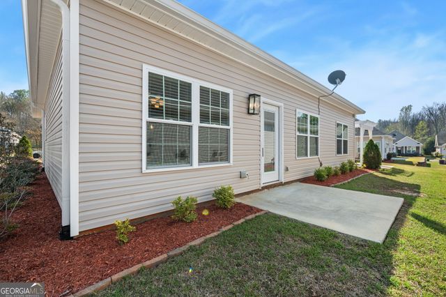 145 Fairway Oaks Drive, Perry, GA 31069