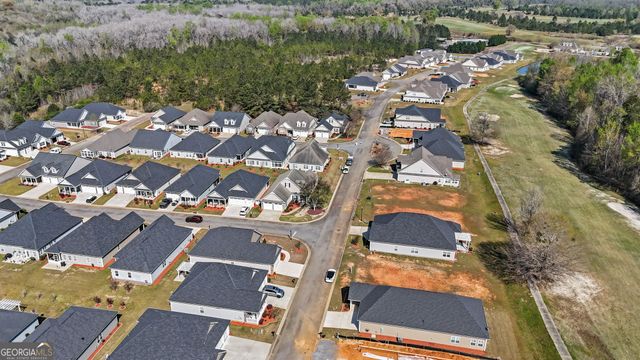 145 Fairway Oaks Drive, Perry, GA 31069