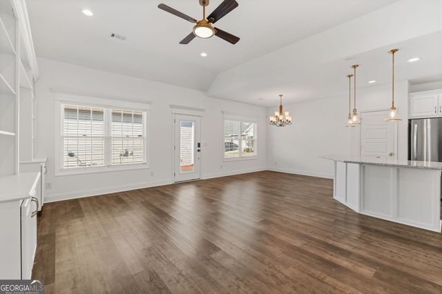 145 Fairway Oaks Drive, Perry, GA 31069