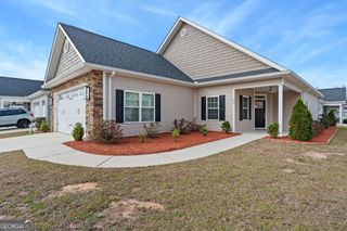145 Fairway Oaks Drive, Perry, GA 31069