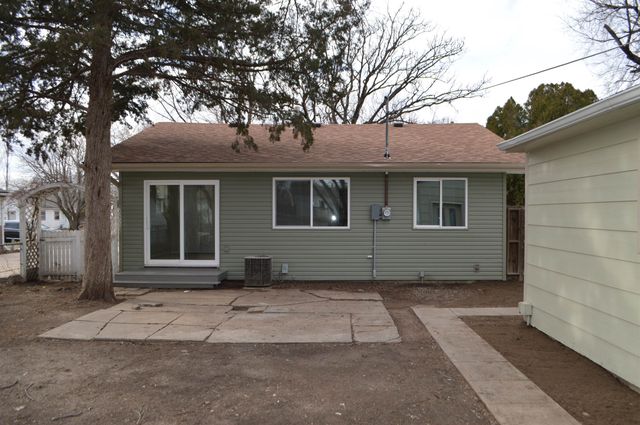 3326 S Fern St, Wichita, KS 67217