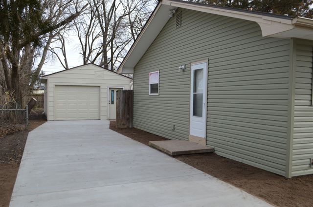 3326 S Fern St, Wichita, KS 67217