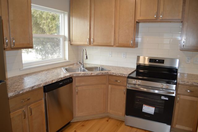 3326 S Fern St, Wichita, KS 67217