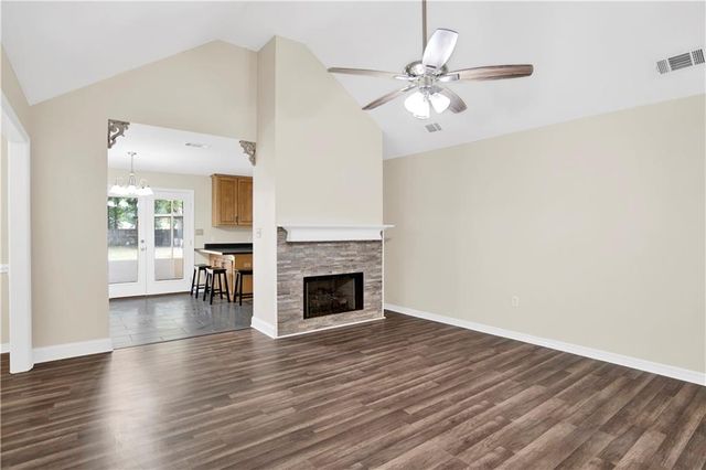 5181 Southern Oaks Trail, Grand Bay, AL 36541