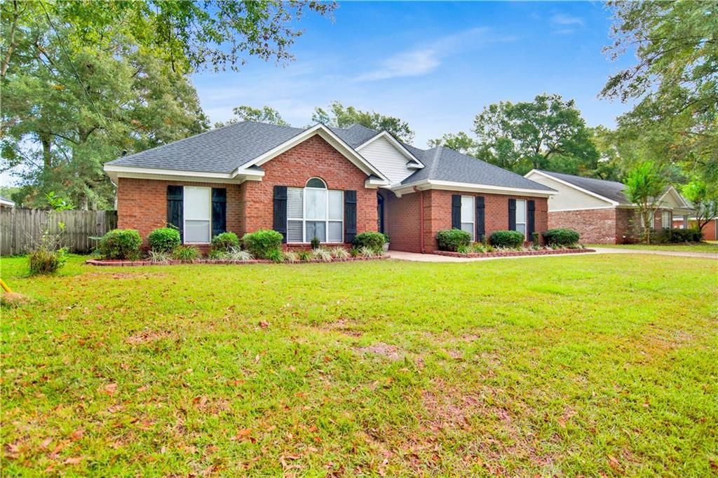 5181 Southern Oaks Trail, Grand Bay, AL 36541