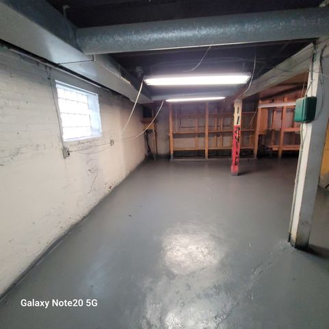 8344 S Blackstone Avenue, Chicago, IL 60619