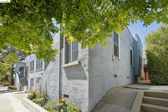 390 43rd, Oakland, CA 94609
