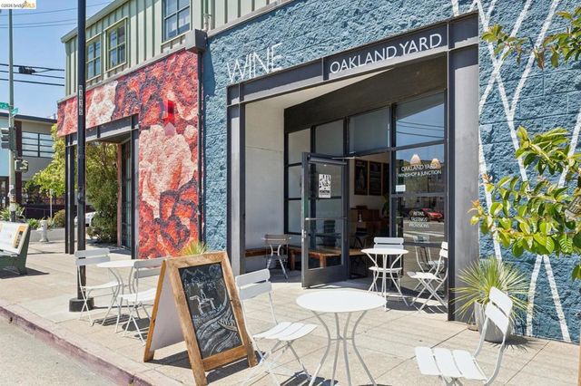 390 43rd, Oakland, CA 94609