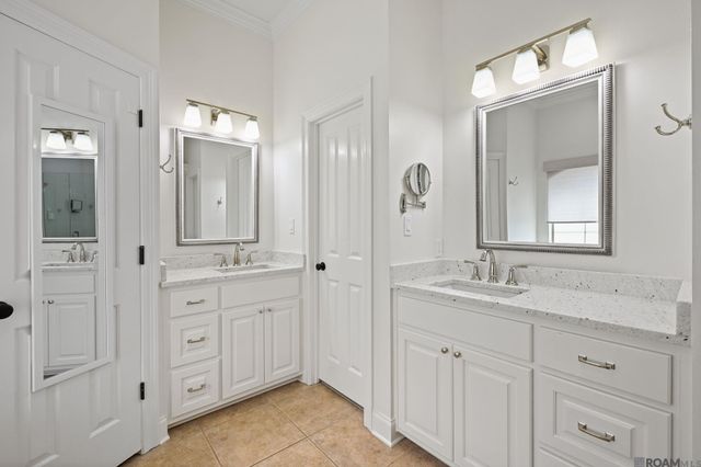 6182 Breeze Point Dr, Gonzales, LA 70737