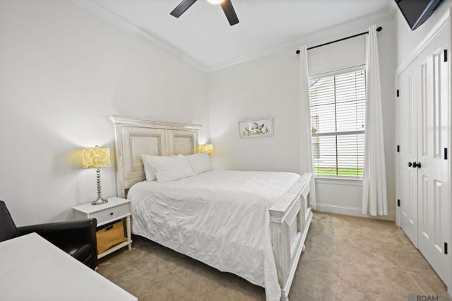 6182 Breeze Point Dr, Gonzales, LA 70737