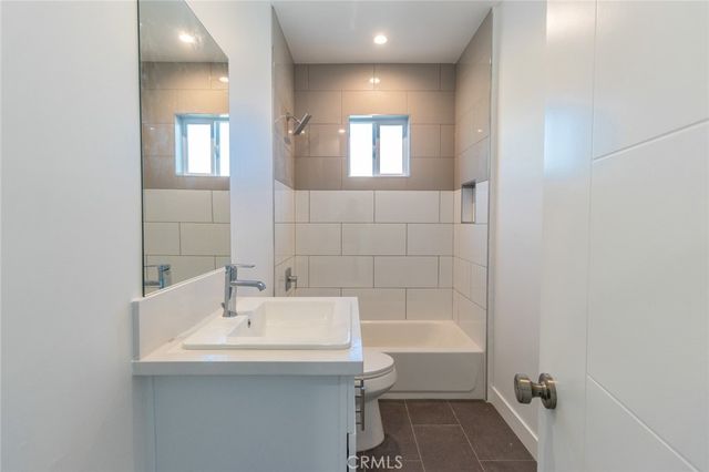5142 Riverton, North Hollywood, CA 91601