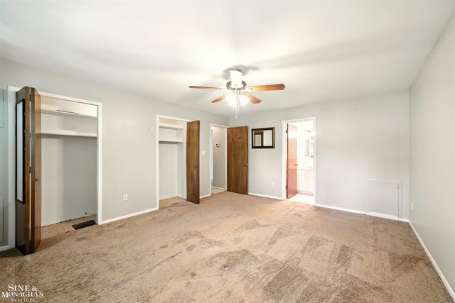 20923 Wildwood Drive 226, Harper Woods, MI 48225