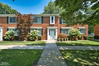 20923 Wildwood Drive 226, Harper Woods, MI 48225