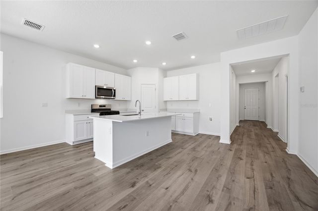 5715 HIAWASSEE ROAD, Okahumpka, FL 34762