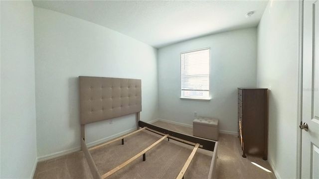 554 ORIENT AVENUE, Debary, FL 32713