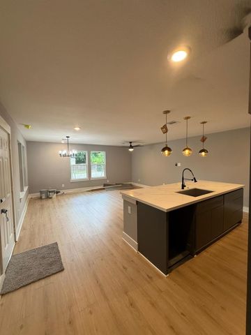 4034 Wylie Street, Houston, TX 77026