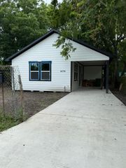 4034 Wylie Street, Houston, TX 77026