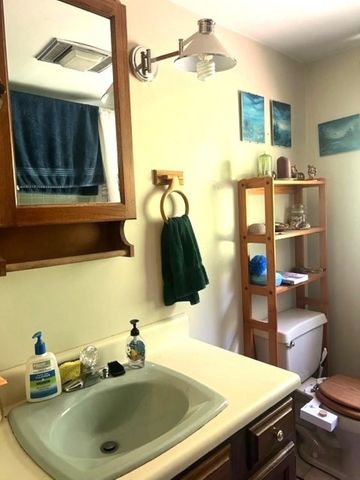 550 Apple Orchard Rd, Huntington, WV 25702