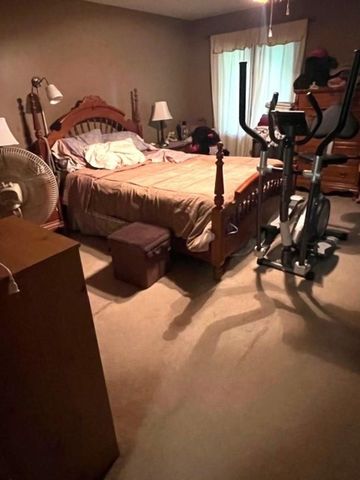 550 Apple Orchard Rd, Huntington, WV 25702