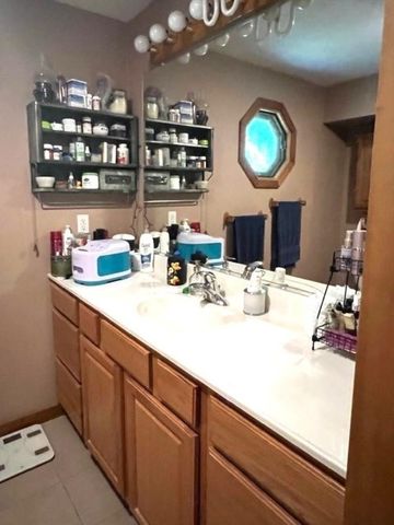 550 Apple Orchard Rd, Huntington, WV 25702
